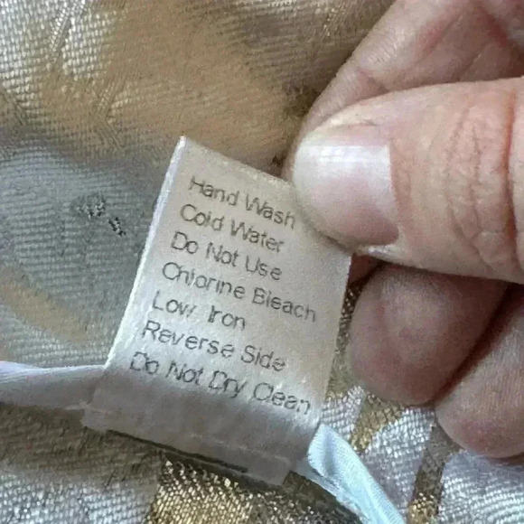 Ming Wang suit coat. Light weight. Worn 1x. Smoke free home. Like brand new. - Picture 5 of 5